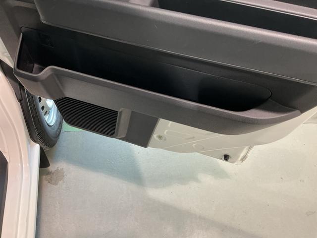 ハイゼットカーゴDX踏み間違い防止 Wエアバック セキュリティアラーム キーフリーシステム エコアイドル 車線逸脱警報 切替4WD オートハイビーム オートライト 運転席エアバッグ ABS コーナーセンサ(栃木県)の中古車