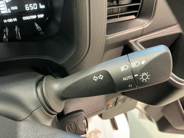 ハイゼットカーゴDX踏み間違い防止 Wエアバック セキュリティアラーム キーフリーシステム エコアイドル 車線逸脱警報 切替4WD オートハイビーム オートライト 運転席エアバッグ ABS コーナーセンサ(栃木県)の中古車