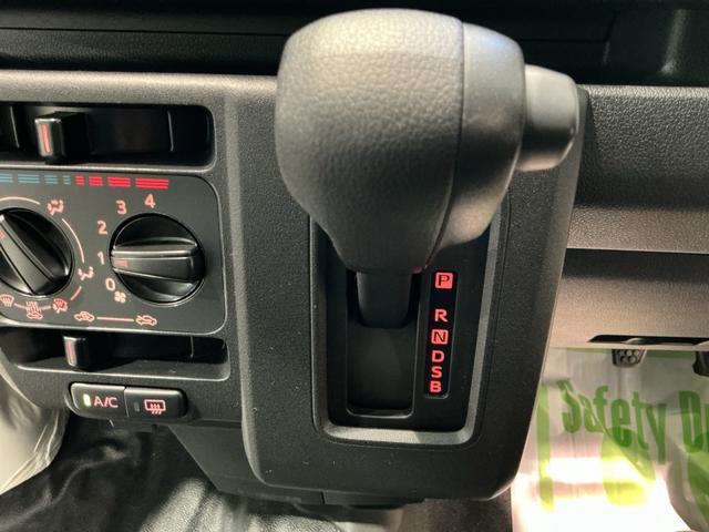 ハイゼットカーゴDX踏み間違い防止 Wエアバック セキュリティアラーム キーフリーシステム エコアイドル 車線逸脱警報 切替4WD オートハイビーム オートライト 運転席エアバッグ ABS コーナーセンサ(栃木県)の中古車