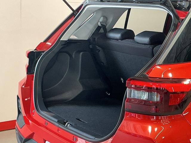 ロッキープレミアム雹害あり 衝突軽減システム シートH ETC車載器 車線逸脱警報 スマ−トキ− アルミホイール パーキングセンサー キーフリーシステム アイドリングストップ機能 ドラレコ ナビ&TV LEDヘッド(栃木県)の中古車