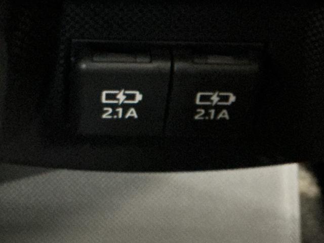 ロッキープレミアム雹害あり 衝突軽減システム シートH ETC車載器 車線逸脱警報 スマ−トキ− アルミホイール パーキングセンサー キーフリーシステム アイドリングストップ機能 ドラレコ ナビ&TV LEDヘッド(栃木県)の中古車