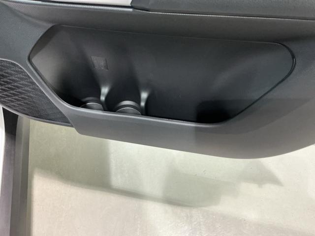 ロッキープレミアムG HEVバックカメラ付き 電動格納式ドアミラー 衝突被害軽減 盗難防止 衝突安全ボディ アルミホイル LEDライト オートLED Sヒーター スマートキー ナビTV アイドリングストップ(栃木県)の中古車