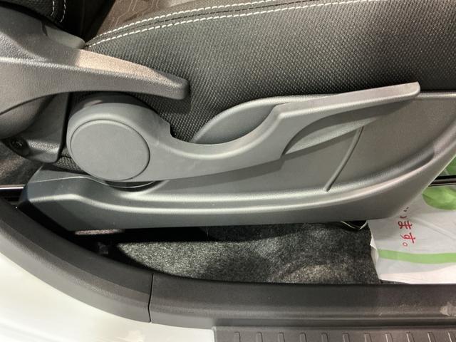 タフトG ダーククロムベンチャーコーナーソナー オートマチックハイビーム LEDライト レーンキープアシスト アイドリングS 電格ミラー キーフリー アルミ スマートキー 衝突安全ボディ ガラスルーフ オートライト(栃木県)の中古車