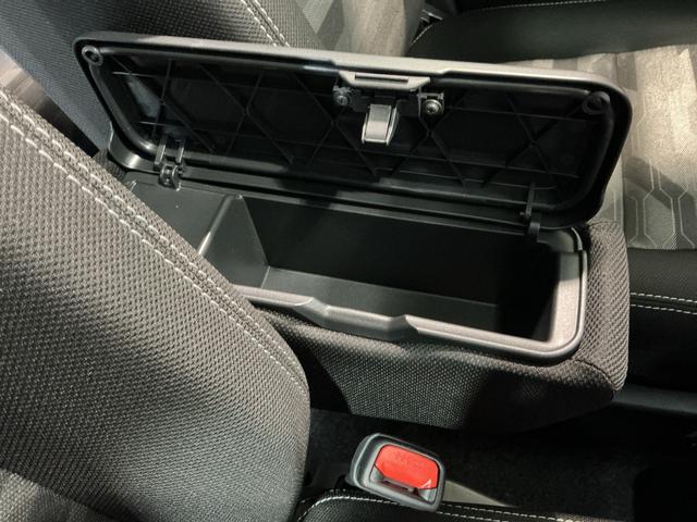 タフトG ダーククロムベンチャーコーナーソナー オートマチックハイビーム LEDライト レーンキープアシスト アイドリングS 電格ミラー キーフリー アルミ スマートキー 衝突安全ボディ ガラスルーフ オートライト(栃木県)の中古車