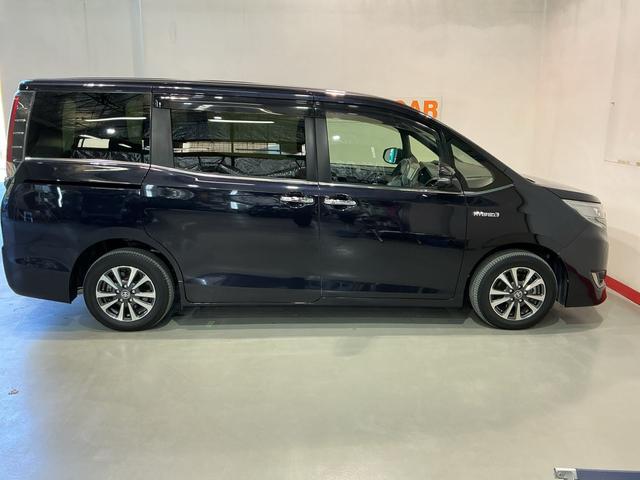 エスクァイアハイブリッドＧｉプレミアムパッケジブラックテーラードＬＥＤヘッドライト　フォグランプ　ドライブレコーダー　衝突被害軽減システム　バックカメラ　両側電動スライドドアアルミホイール（栃木県）の中古車