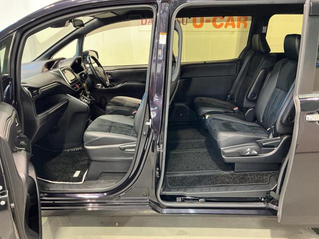 エスクァイアハイブリッドＧｉプレミアムパッケジブラックテーラードＬＥＤヘッドライト　フォグランプ　ドライブレコーダー　衝突被害軽減システム　バックカメラ　両側電動スライドドアアルミホイール（栃木県）の中古車