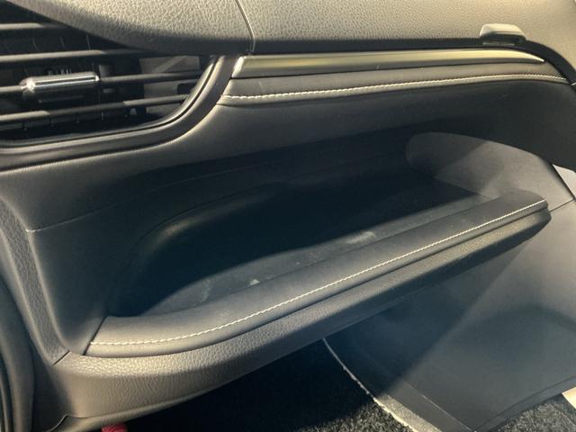 エスクァイアハイブリッドＧｉプレミアムパッケジブラックテーラードＬＥＤヘッドライト　フォグランプ　ドライブレコーダー　衝突被害軽減システム　バックカメラ　両側電動スライドドアアルミホイール（栃木県）の中古車