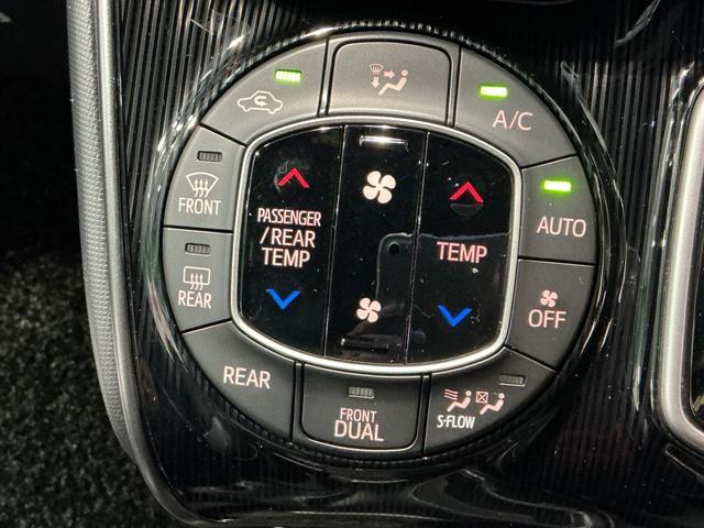 エスクァイアハイブリッドＧｉプレミアムパッケジブラックテーラードＬＥＤヘッドライト　フォグランプ　ドライブレコーダー　衝突被害軽減システム　バックカメラ　両側電動スライドドアアルミホイール（栃木県）の中古車