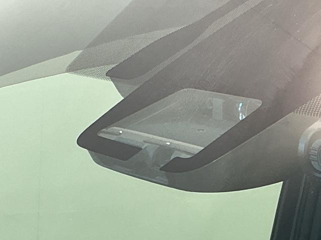 エスクァイアハイブリッドＧｉプレミアムパッケジブラックテーラードＬＥＤヘッドライト　フォグランプ　ドライブレコーダー　衝突被害軽減システム　バックカメラ　両側電動スライドドアアルミホイール（栃木県）の中古車