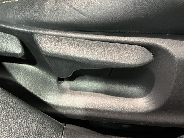 カローラツーリングハイブリッド　ダブルバイビー点検記録簿　ナビ・ＴＶ　エアバッグ　ＥＴＣ　ＡＢＳ　キーレス　アルミホイール　スマートキー＆プッシュスタート（栃木県）の中古車