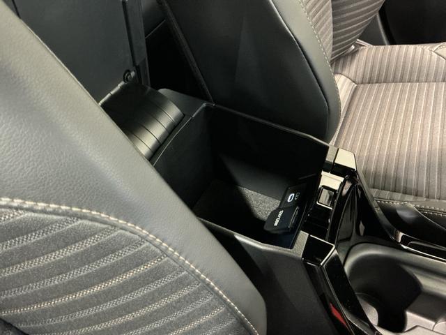 カローラツーリングハイブリッド　ダブルバイビー点検記録簿　ナビ・ＴＶ　エアバッグ　ＥＴＣ　ＡＢＳ　キーレス　アルミホイール　スマートキー＆プッシュスタート（栃木県）の中古車