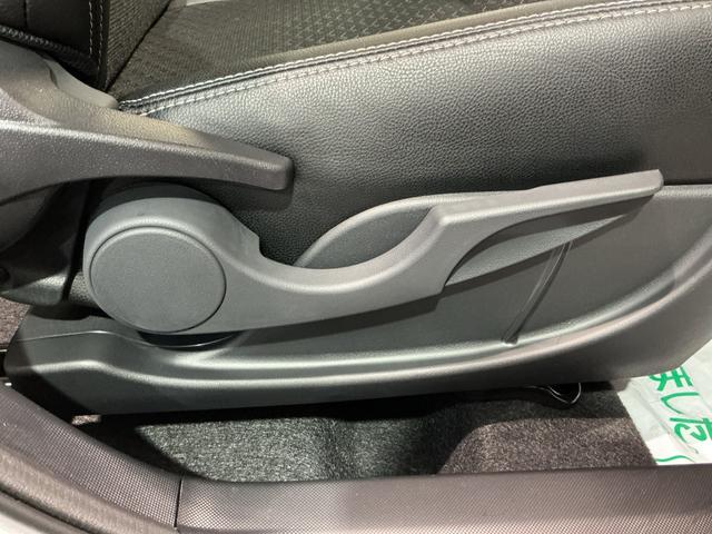 ロッキープレミアムＧ　ＨＥＶバックカメラ付き　電動格納式ドアミラー　衝突被害軽減　盗難防止　衝突安全ボディ　アルミホイル　ＬＥＤライト　オートＬＥＤ　Ｓヒーター　スマートキー　アイドリングストップ　キーフリー　ＴＶ（栃木県）の中古車