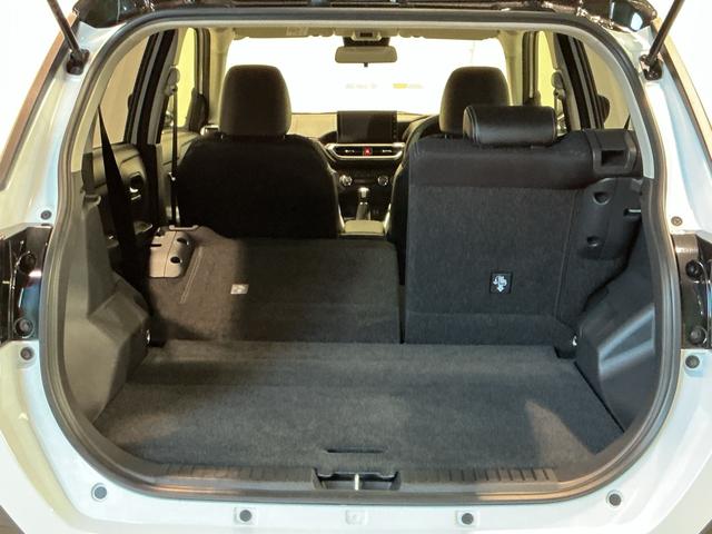 ロッキープレミアムＧ　ＨＥＶバックカメラ付き　電動格納式ドアミラー　衝突被害軽減　盗難防止　衝突安全ボディ　アルミホイル　ＬＥＤライト　オートＬＥＤ　Ｓヒーター　スマートキー　アイドリングストップ　キーフリー　ＴＶ（栃木県）の中古車