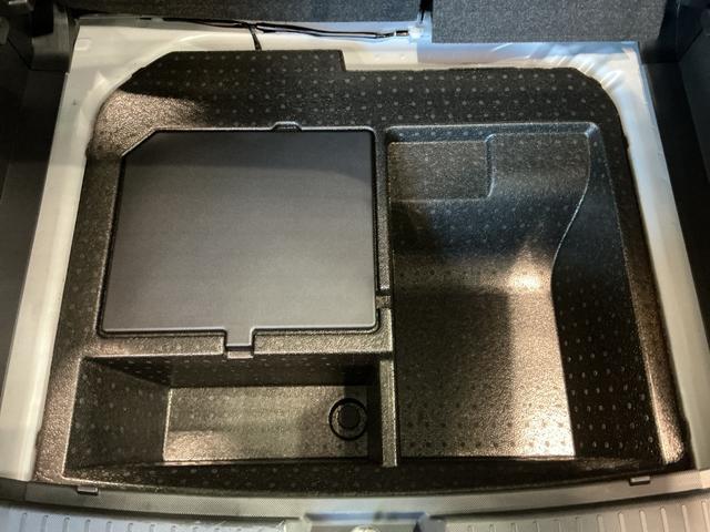 ロッキープレミアムＧ　ＨＥＶバックカメラ付き　電動格納式ドアミラー　衝突被害軽減　盗難防止　衝突安全ボディ　アルミホイル　ＬＥＤライト　オートＬＥＤ　Ｓヒーター　スマートキー　アイドリングストップ　キーフリー　ＴＶ（栃木県）の中古車