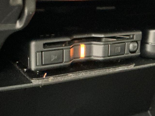 タフトＧターボ　ダーククロムベンチャー車線逸脱警報装置　衝突回避支援ブレーキ　シートヒータ　電動格納ドアミラー　安全ボディ　ＬＥＤ　ナビＴＶ　ムーンルーフ　Ａストップ　オートマチックハイビーム　ターボ車　ＥＴＣ車載器　セキュリティ（栃木県）の中古車