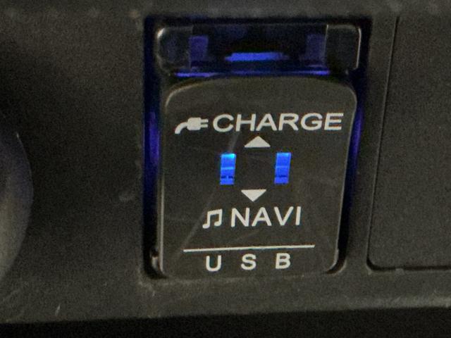 ムーヴキャンバスＸブラックインテリアリミテッド　ＳＡIIIナビ　パノラマモニター　セキュリティアラーム　横滑り防止装置　ドライブレコーダー　オートマチックハイビーム　両側パワースライドドア　電動格納ミラー　ベンチシート　アイドリングストップ　キーフリー（栃木県）の中古車