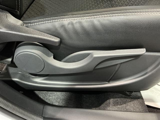 ロッキープレミアム衝突軽減システム　シートＨ　ＥＴＣ車載器　車線逸脱警報　スマ−トキ−　Ｂカメラ　アルミホイール　パーキングセンサー　キーフリーシステム　アイドリングストップ機能　ドラレコ　ナビ＆ＴＶ（栃木県）の中古車