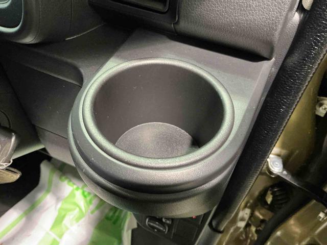 ハイゼットカーゴデッキバンＧキーレスエントリ　切替４ＷＤ　ＡＢＳ　運転席エアバッグ　オートハイビーム　オートライト　レーンキープアシスト　横滑り防止装置　エコアイドル　レーダーブレーキ　盗難防止システム　ＬＥＤ（栃木県）の中古車