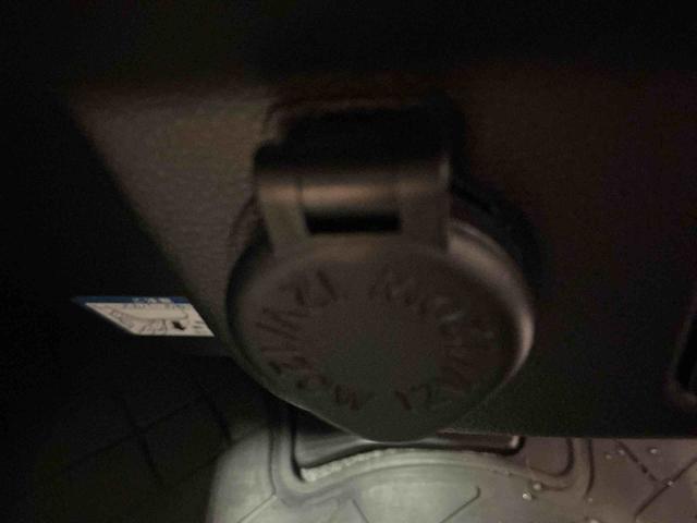 ハイゼットカーゴデッキバンＧキーレスエントリ　切替４ＷＤ　ＡＢＳ　運転席エアバッグ　オートハイビーム　オートライト　レーンキープアシスト　横滑り防止装置　エコアイドル　レーダーブレーキ　盗難防止システム　ＬＥＤ（栃木県）の中古車