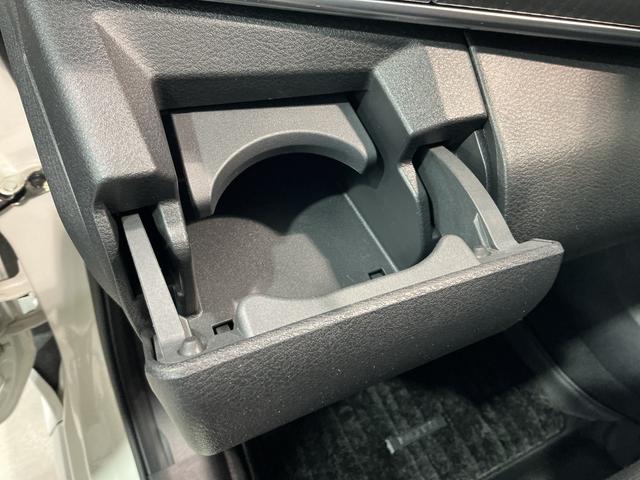 ノートSスマキー ETC車載器 ナビTV付き リモコンキー ABS エアバッグ 電格ミラー 横滑り防止機能 LEDライト イモビライザー Bカメ メモリーナビ 衝突安全ボディ(栃木県)の中古車