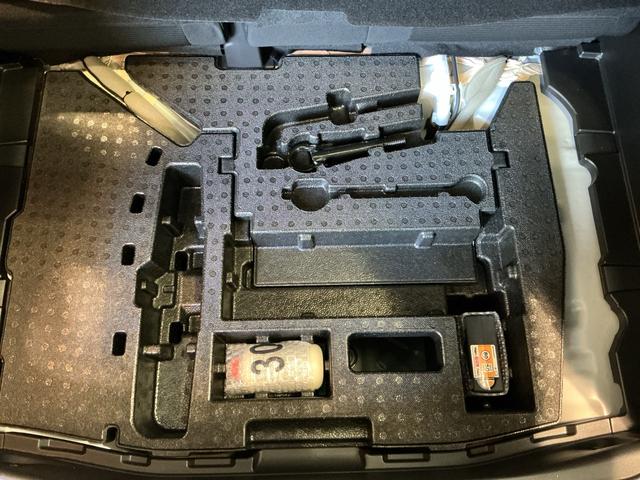 ノートSスマキー ETC車載器 ナビTV付き リモコンキー ABS エアバッグ 電格ミラー 横滑り防止機能 LEDライト イモビライザー Bカメ メモリーナビ 衝突安全ボディ(栃木県)の中古車