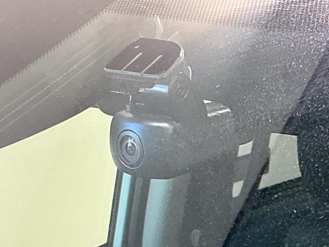 セレナハイウェイスターＶタバコ臭あり　アラウンドビュ−　アルミ　衝突被害軽減　Ｗエアコン　エアバッグ　両側オートスライドドア　インテリジェントキー　メモリーナビ　ナビＴＶ　ドラレコ　Ｗエアバッグ　電格ミラー（栃木県）の中古車