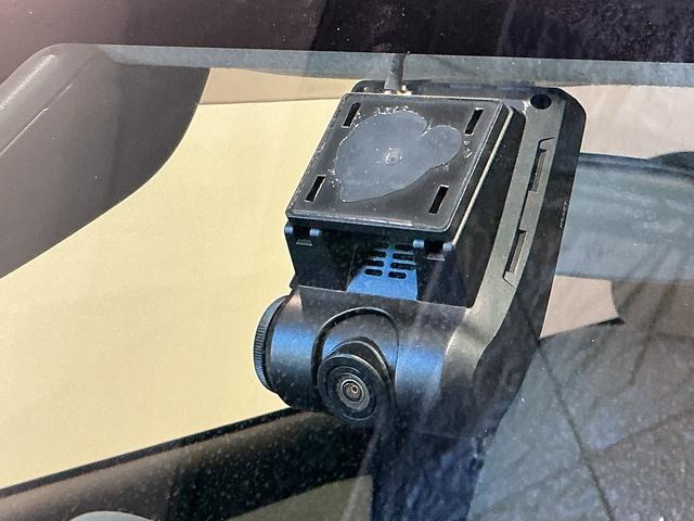 ムーヴキャンバスＧメイクアップリミテッド　ＳＡIII雹害あり　ＩＳＴＯＰ　ＥＴＣ付き　電格ミラー　パノラミックビューモニター　助手席エアバック　レーンキープ　ＬＥＤ　ナビＴＶ　オートＬＥＤ　プッシュスタートスマートキー　横滑り防止システム　ドラレコ（栃木県）の中古車