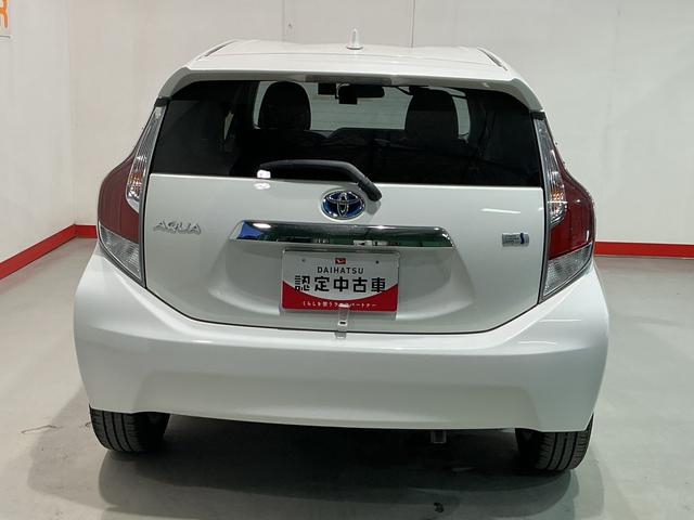 アクアＳスタイルブラック雹害あり　クリアランスソナ　ＥＣＯモード　安全ボディー　記録簿あり　ナビ　ＴＶ　イモビライザー　ＬＥＤライト　スマートキープッシュスタート　ＥＴＣ付き　ＡＵＴＯライト　Ｗエアバッグ　キーフリ　ＡＢＳ（栃木県）の中古車