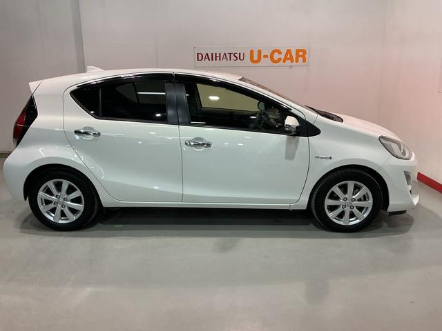 アクアＳスタイルブラック雹害あり　クリアランスソナ　ＥＣＯモード　安全ボディー　記録簿あり　ナビ　ＴＶ　イモビライザー　ＬＥＤライト　スマートキープッシュスタート　ＥＴＣ付き　ＡＵＴＯライト　Ｗエアバッグ　キーフリ　ＡＢＳ（栃木県）の中古車