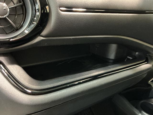 アクアＳスタイルブラック雹害あり　クリアランスソナ　ＥＣＯモード　安全ボディー　記録簿あり　ナビ　ＴＶ　イモビライザー　ＬＥＤライト　スマートキープッシュスタート　ＥＴＣ付き　ＡＵＴＯライト　Ｗエアバッグ　キーフリ　ＡＢＳ（栃木県）の中古車