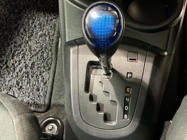 アクアＳスタイルブラック雹害あり　クリアランスソナ　ＥＣＯモード　安全ボディー　記録簿あり　ナビ　ＴＶ　イモビライザー　ＬＥＤライト　スマートキープッシュスタート　ＥＴＣ付き　ＡＵＴＯライト　Ｗエアバッグ　キーフリ　ＡＢＳ（栃木県）の中古車