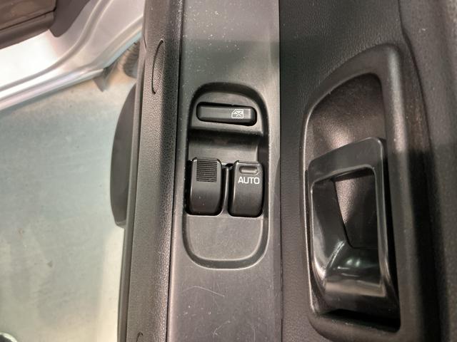 ハイゼットカーゴクルーズＳＡIIIアイドルストップ　デュアルエアバッグ　メモリーナビ　オートハイビーム　ドラレコ　ナビＴＶ　両側スライド　パートタイム４ＷＤ　キ−レス　ワンオーナー　横滑り防止　エアバック　ＡＢＳ　バックソナー（栃木県）の中古車