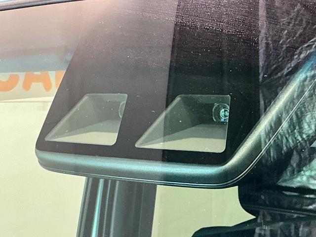 ハイゼットカーゴクルーズＳＡIIIアイドルストップ　デュアルエアバッグ　メモリーナビ　オートハイビーム　ドラレコ　ナビＴＶ　両側スライド　パートタイム４ＷＤ　キ−レス　ワンオーナー　横滑り防止　エアバック　ＡＢＳ　バックソナー（栃木県）の中古車