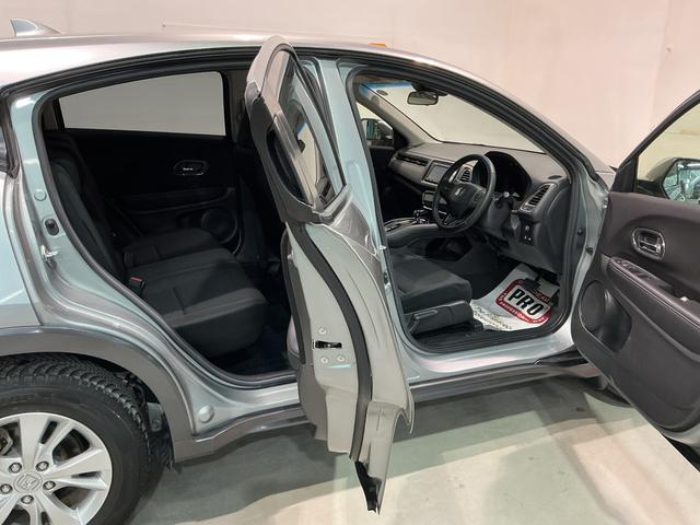 ヴェゼルハイブリッドＸリヤカメラ　アルミ　Ａクルーズ　セキュリティアラーム　ＶＳＡ　ナビＴＶ　スマートキ　衝突安全ボディ　ＬＥＤライト　Ａライト　Ｗエアバッグ　ＡＢＳ付　電動格納ドアミラー　メモリナビ（栃木県）の中古車