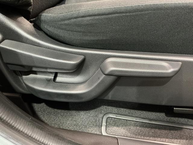 ヴェゼルハイブリッドＸリヤカメラ　アルミ　Ａクルーズ　セキュリティアラーム　ＶＳＡ　ナビＴＶ　スマートキ　衝突安全ボディ　ＬＥＤライト　Ａライト　Ｗエアバッグ　ＡＢＳ付　電動格納ドアミラー　メモリナビ（栃木県）の中古車