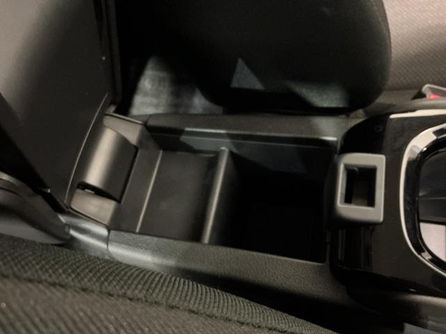 ヴェゼルハイブリッドＸリヤカメラ　アルミ　Ａクルーズ　セキュリティアラーム　ＶＳＡ　ナビＴＶ　スマートキ　衝突安全ボディ　ＬＥＤライト　Ａライト　Ｗエアバッグ　ＡＢＳ付　電動格納ドアミラー　メモリナビ（栃木県）の中古車