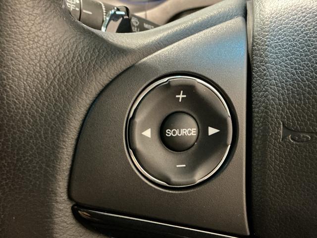 ヴェゼルハイブリッドＸリヤカメラ　アルミ　Ａクルーズ　セキュリティアラーム　ＶＳＡ　ナビＴＶ　スマートキ　衝突安全ボディ　ＬＥＤライト　Ａライト　Ｗエアバッグ　ＡＢＳ付　電動格納ドアミラー　メモリナビ（栃木県）の中古車