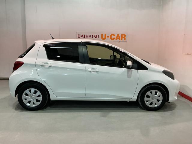 ヴィッツＦ電格ドアミラー　セキュリティ　衝突被害軽減装置　アイドリングストップ車　エアバック　Ｗエアバック　横滑り防止装置　キーレスキー　ナビ・ＴＶ　メモリーナビゲーション　ＡＢＳ　衝突安全ボディ（栃木県）の中古車