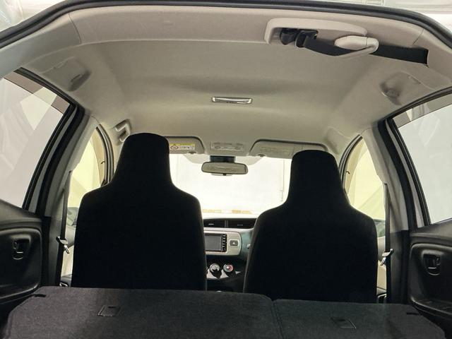 ヴィッツＦ電格ドアミラー　セキュリティ　衝突被害軽減装置　アイドリングストップ車　エアバック　Ｗエアバック　横滑り防止装置　キーレスキー　ナビ・ＴＶ　メモリーナビゲーション　ＡＢＳ　衝突安全ボディ（栃木県）の中古車