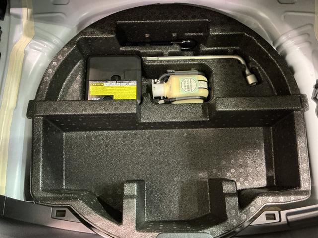 ヴィッツＦ電格ドアミラー　セキュリティ　衝突被害軽減装置　アイドリングストップ車　エアバック　Ｗエアバック　横滑り防止装置　キーレスキー　ナビ・ＴＶ　メモリーナビゲーション　ＡＢＳ　衝突安全ボディ（栃木県）の中古車