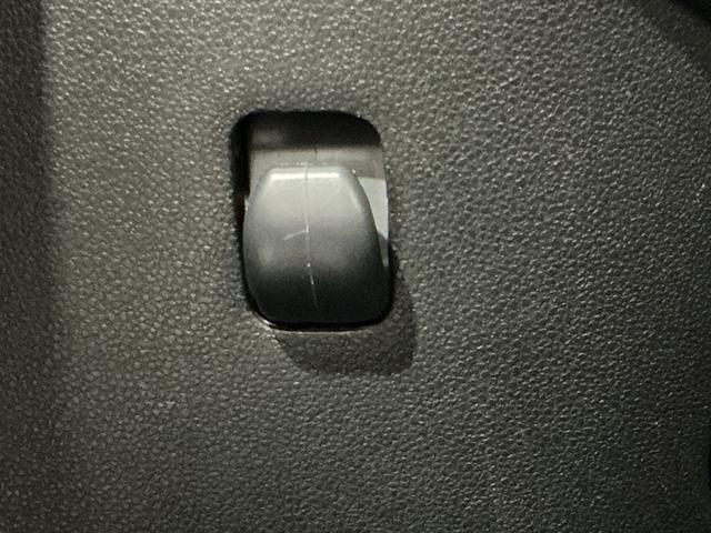 タントカスタムＸ　トップエディションリミテッドＳＡIII軽減ブレーキ　ソナー　電動格納ドアミラー　アラウンドビューモニター　記録簿　キーフリー　オートライト　オートハイビーム　バックカメラ　メモリーナビ　ベンチシート　横滑り防止　ワンオーナー　ナビＴＶ（栃木県）の中古車