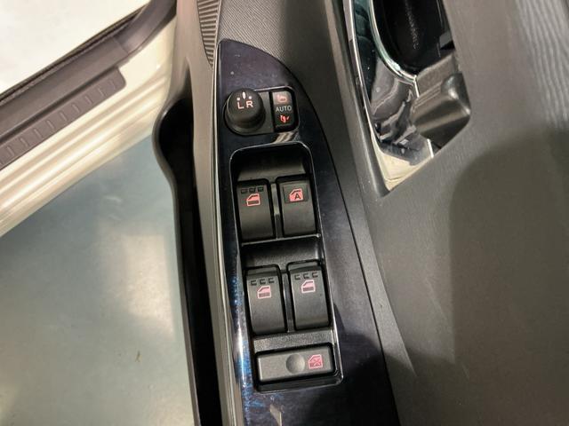 タントカスタムＸ　トップエディションリミテッドＳＡIII軽減ブレーキ　ソナー　電動格納ドアミラー　アラウンドビューモニター　記録簿　キーフリー　オートライト　オートハイビーム　バックカメラ　メモリーナビ　ベンチシート　横滑り防止　ワンオーナー　ナビＴＶ（栃木県）の中古車