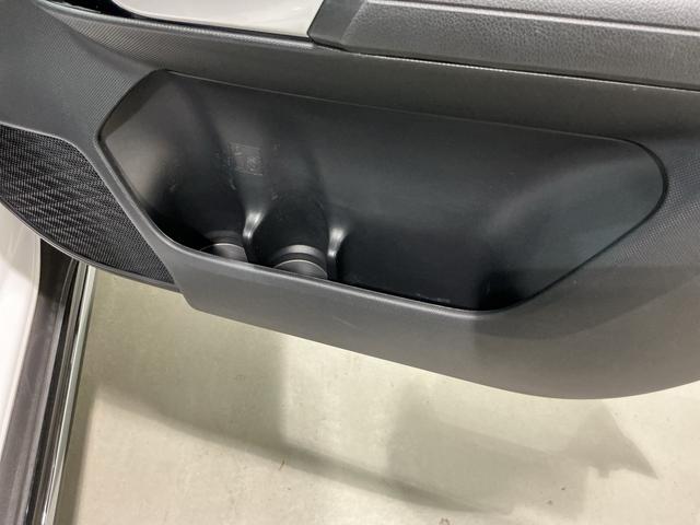 ロッキープレミアムパノラマモニター対応 ナビゲーションシステム アダプティブクルーズコントロール 衝突被害軽減ブレーキ シートヒータ クリアランスソナー キーフリーシステム アルミホイール ETC車載器(栃木県)の中古車