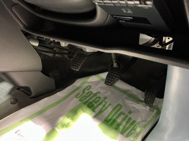 ハイゼットカーゴＤＸ　ＳＡIII横滑防止装置　ＬＥＤヘッドライト　ＥＴＣ車載器　切替４ＷＤ　盗難防止装置　ＳＲＳ　記録簿　ＡＢＳ　両席エアバック　衝突安全ボディ　アイドリングストップ機能　キーレス付き　車線逸脱（栃木県）の中古車