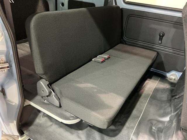 ハイゼットカーゴクルーズターボＳＡIII４ＷＤ　ＡＴ　スマートアシスト３　ＣＤラジオ　電動格納ドアミラー　アイドリングストップ　パワーウィンドウ　キーレスエントリー　オートハイビーム（栃木県）の中古車