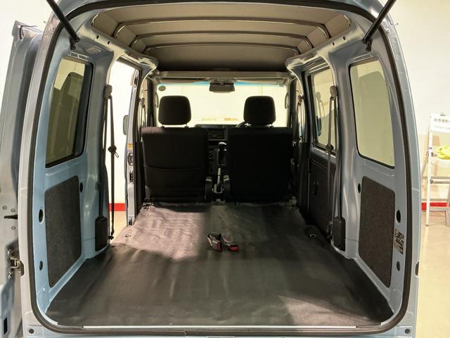 ハイゼットカーゴクルーズターボＳＡIII４ＷＤ　ＡＴ　スマートアシスト３　ＣＤラジオ　電動格納ドアミラー　アイドリングストップ　パワーウィンドウ　キーレスエントリー　オートハイビーム（栃木県）の中古車