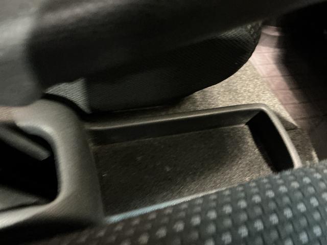 ハイゼットカーゴクルーズターボＳＡIII４ＷＤ　ＡＴ　スマートアシスト３　ＣＤラジオ　電動格納ドアミラー　アイドリングストップ　パワーウィンドウ　キーレスエントリー　オートハイビーム（栃木県）の中古車