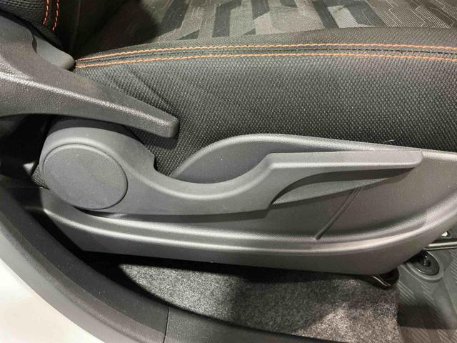 タフトＧＬＥＤへッドライト　スマキー　衝突回避システム　シートヒータ　コーナーセンサー付き　ＵＳＢ入力　ナビ＆ＴＶ　Ｂカメラ　アルミ　電動格納式ドアミラー　キーフリー　衝突安全ボディ　オートマチックハイビーム（栃木県）の中古車