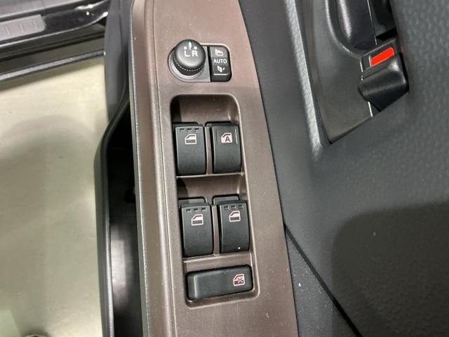 ルーミーＸ　Ｓスマートキー＆プッシュスタート　アイスト　盗難防止　ＶＳＣ　電動格納ドアミラー　キーフリーシステム　ＡＵＴＯライト　　衝突安全ボディ　バックカメラ　デュアルエアバック　　雹害あり　衝突被害軽減システム（栃木県）の中古車