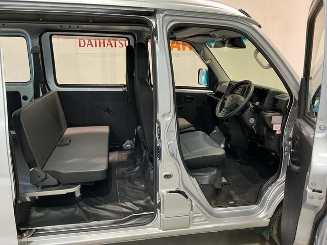 ハイゼットカーゴスペシャルSAIIILEDヘッドライト フォグランプ スマートアシスト3 アイドリングストップ 誤発進抑制機能 純正ラジオ(栃木県)の中古車